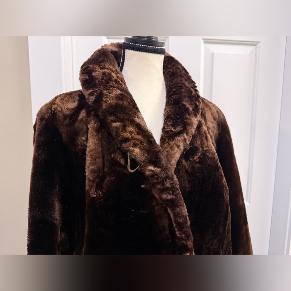 M. HURTIG & SON FURS Stunning Jacket - Picture 2 of 14
